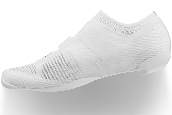 VER1DMR1C2020_4_fizik-vento-vega-carbon-white-white-shoes