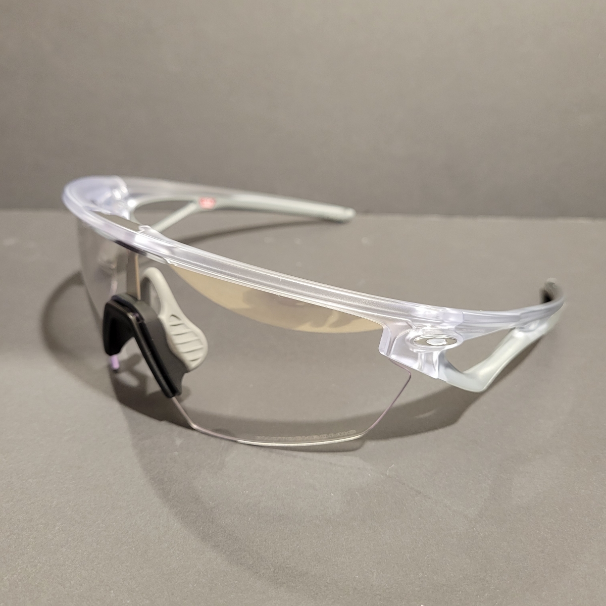 人気のOAKLEY「SPHAERA」シリーズ揃ってます！強い日差しと紫外線や