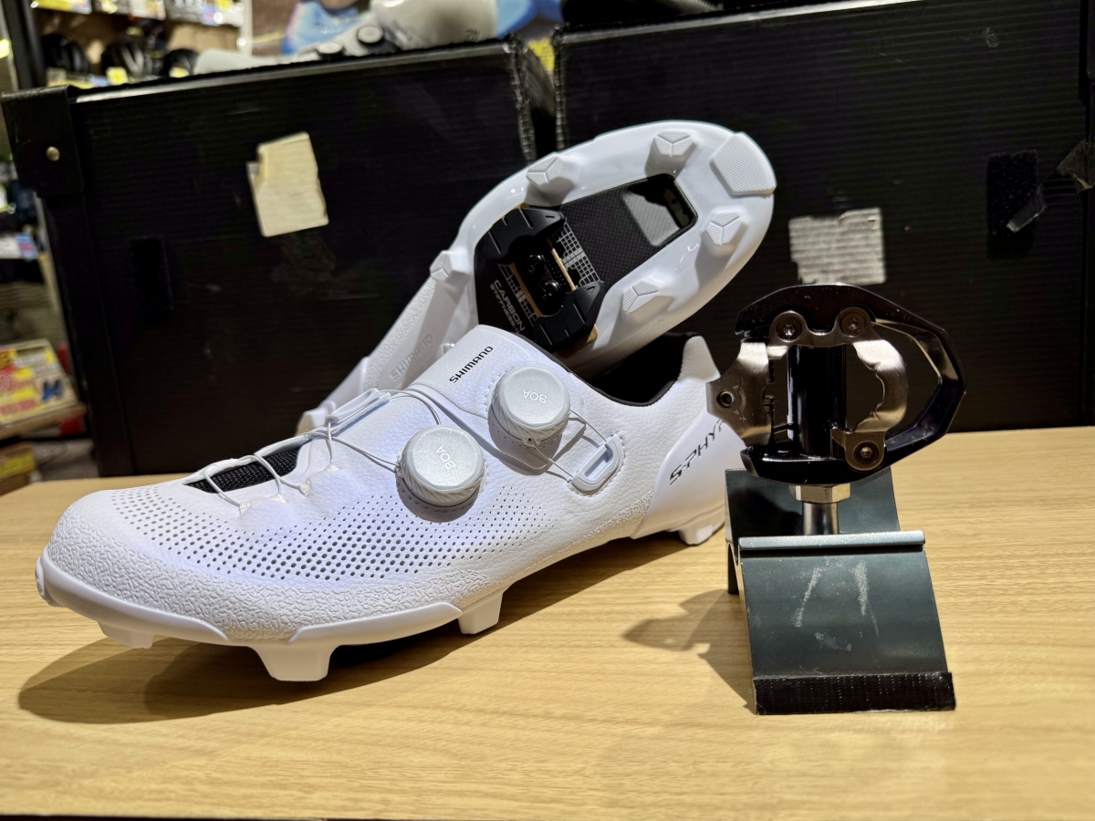 店頭限定！同時購入でペダルが10％OFF！】ビンディングシューズ