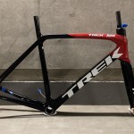 勝つためのオールラウンダー【EMONDA SLR】フレームセット在庫