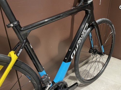 1Wilier GARDA DISC 105 Di2