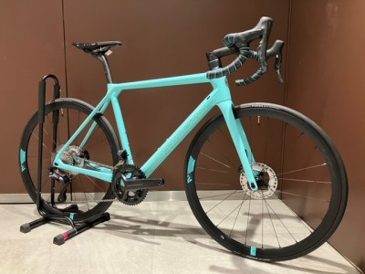 【BIANCHI】軽量なレーシングバイクをお探しの方に！旧スペシャリッシマが1台限りのアウトレット超特価です！【SPECI… | 新宿でスポーツサイクル・用品をお探しなら Y's Road 新宿本館