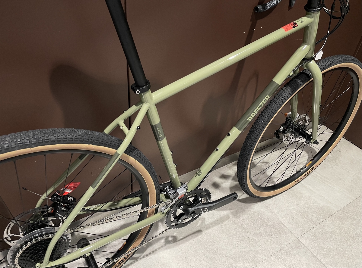 レア　﻿KHS クロモリ グラベルロード　ツーリングモデル BLACK FRIDAY】ツーリングに最適なクロモリ・グラベルが10万切っての