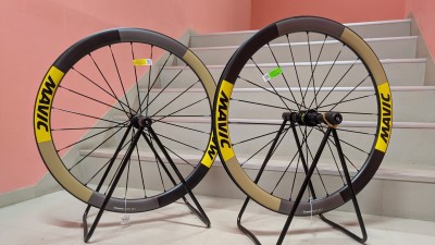 【MAVIC】特別なデザインのCOSMIC SLR45のご紹介。 | 新宿でスポーツサイクル・用品をお探しなら Y's Road 新宿本館