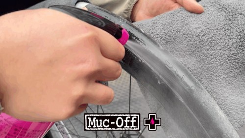 2025-04-14-17.02.37-1-2048x1422-2