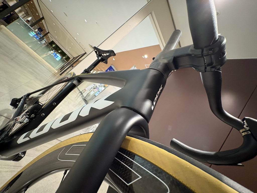 LOOK 785 HUEZ2×CORIMA ESSENTIA】超お得なオリジナル完成車