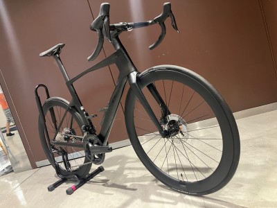 【BMC】最先端のハイエンドレーシングバイクが入荷しました！【TeamMachine R 01】 | 新宿でスポーツサイクル・用品をお探しなら Y's Road 新宿本館