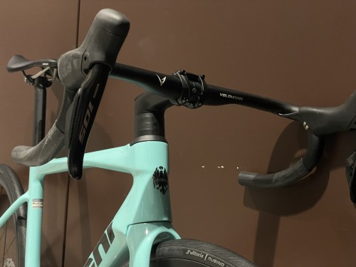 BIANCHI SPECIALISSIMA COMP 105Di2