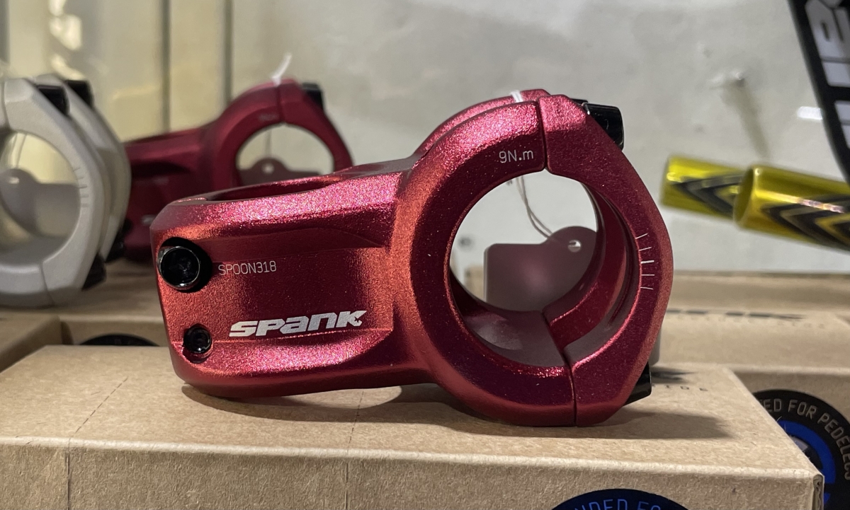 ブラック ステム 左右対称 Amazon | BIKERS(バイカーズ) ステムボルト Z900RS ZX-6R Ninja650