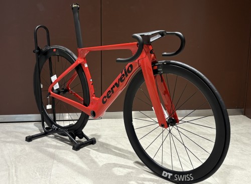 新型S5！さっそくブエルタ・ア・エスパーニャ第2ステージで勝利