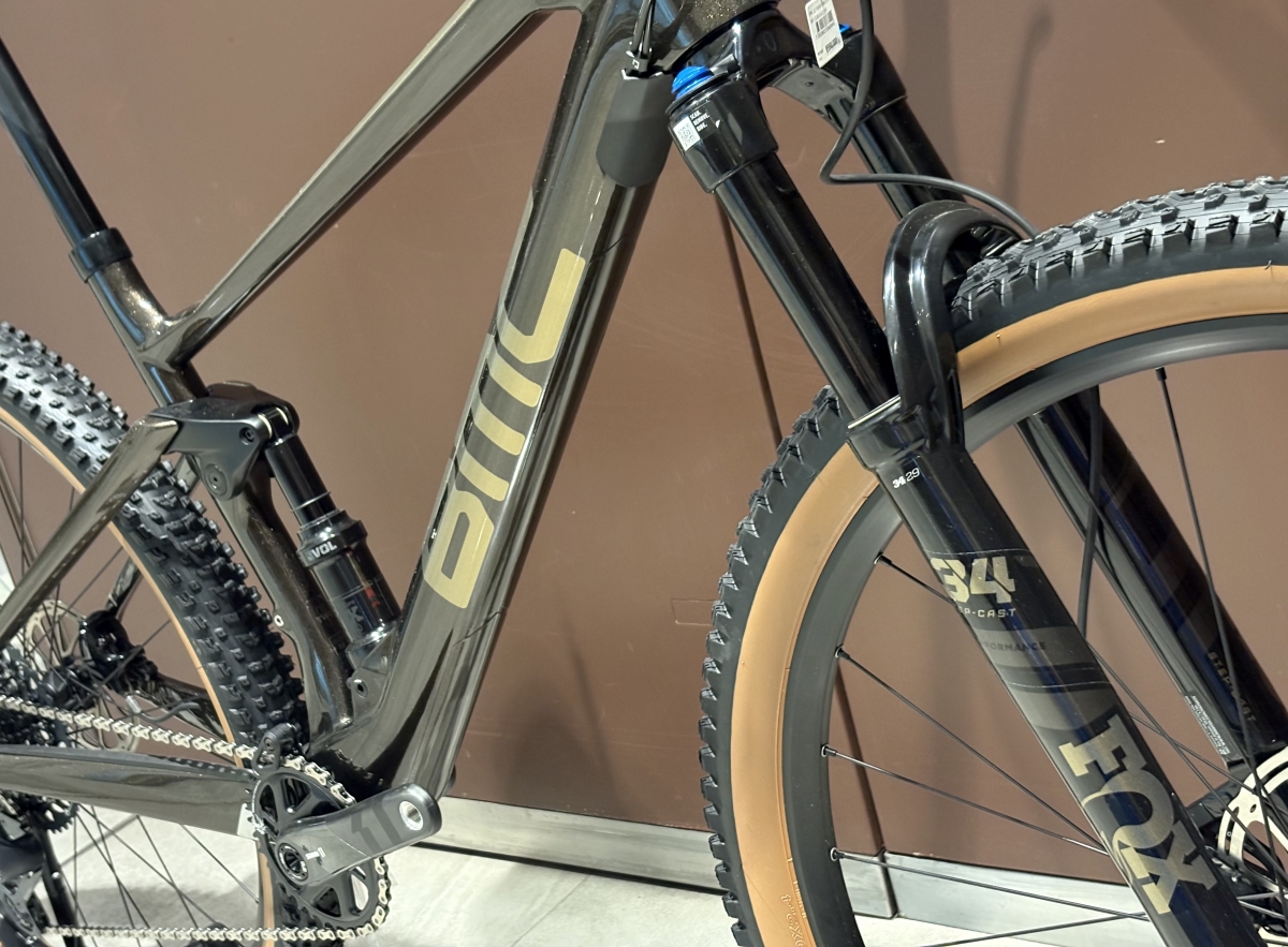 登りも下りも楽しみたい方に！特価のフルサス入荷！！ | 新宿で