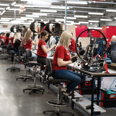 DTSwiss_About_Us_Production_Pola