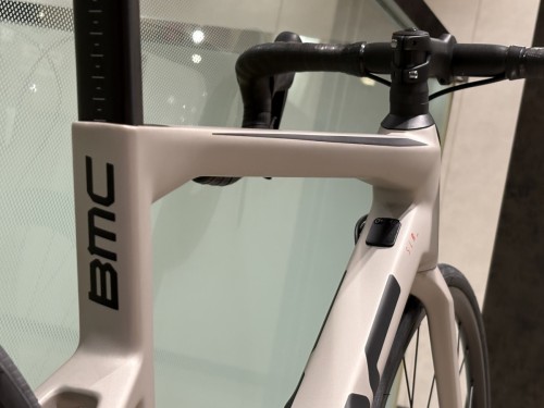 BD62EC93-C6CA-47CD-92BB-8E75E000009C