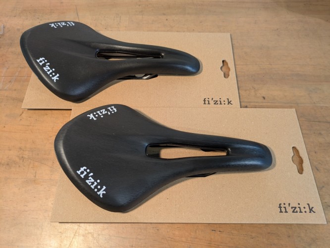 サドル2種