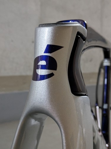 ヘッドチューブ