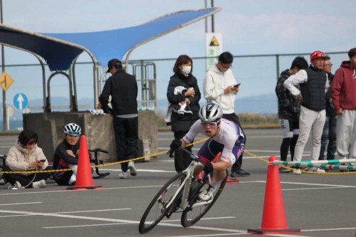 8C262F1D-861A-4630-B516-5884945F5F11