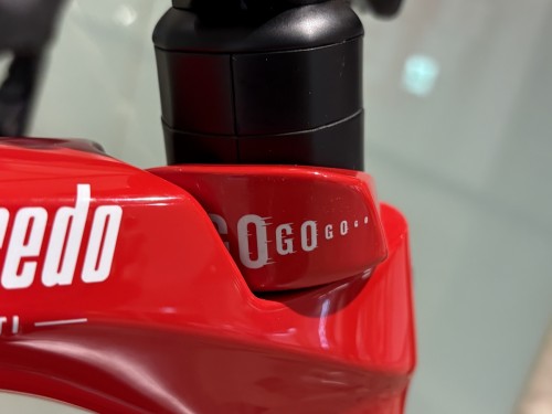 B1269C29-91C7-4D40-A40E-DDC8B2C8537D