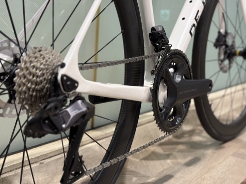 878798D6-737F-4ED9-9681-B16FAA345827