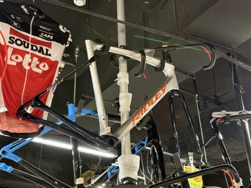 EFBCED45-7970-4A1B-8CDC-7FD045F079D6