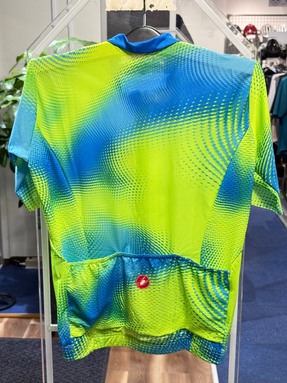 【CASTELLI】単色に飽きたらこの新作ジャージはいかがでしょう？ | サイクルウェアのことならY's Road 上野ウェア館にお任せください！