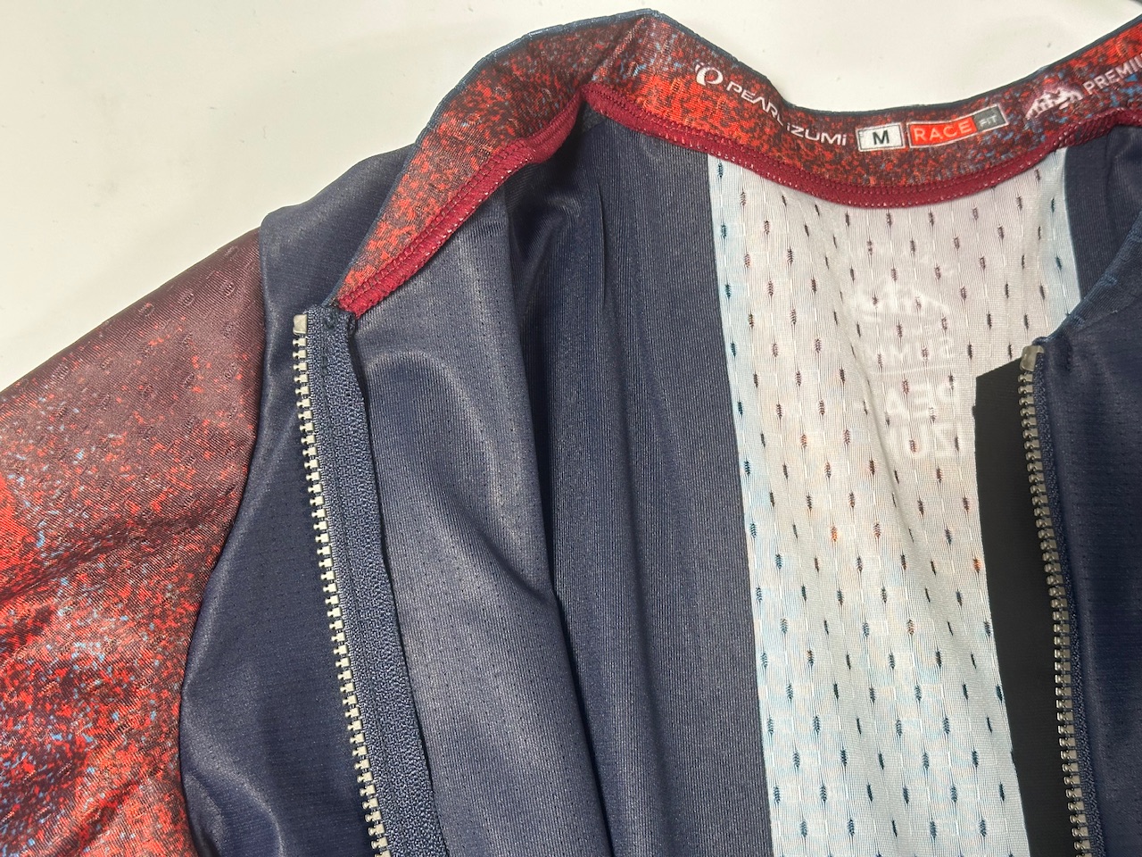 PEARL IZUMI】最上位モデル！プレミアムサミットレースジャージ入荷