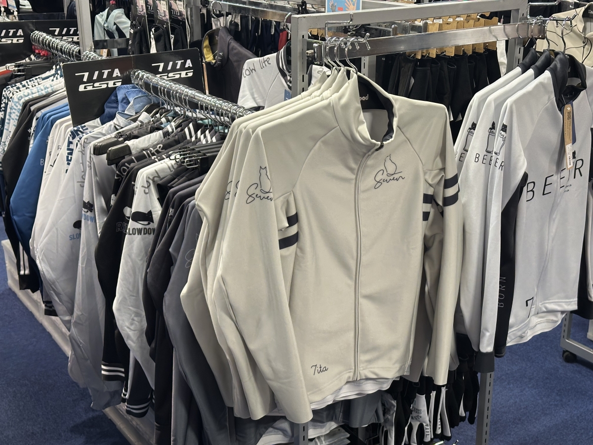 7ITA】猫のジャージやビールジャージが入荷しています