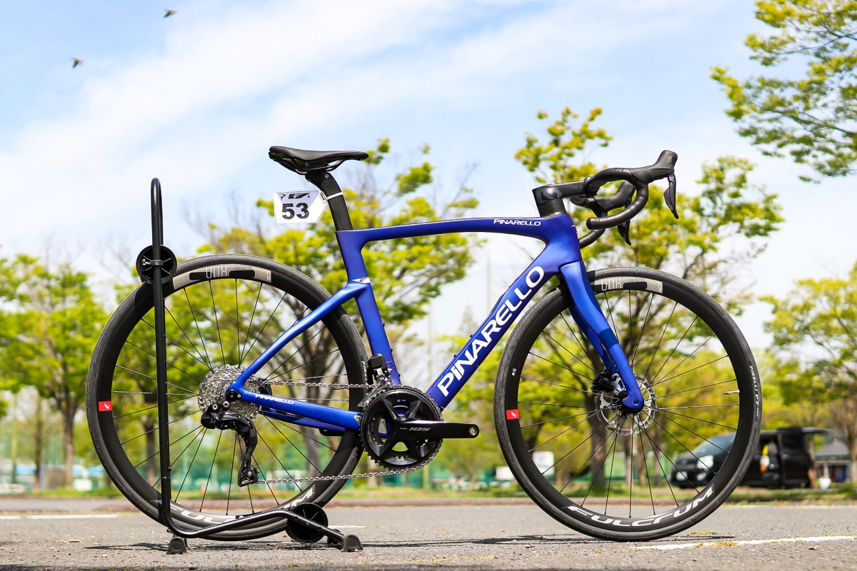 PINARELLO 最新2023年モデル！DOGMA Fの直系レーシングバイク、F5が入荷！ | 上野、御徒町で自転車をお探しならY's Road 上野本館