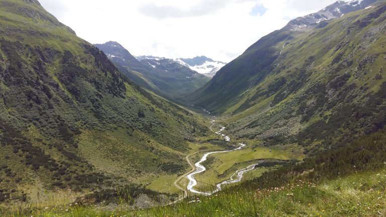 switzerland-1546625-768x432