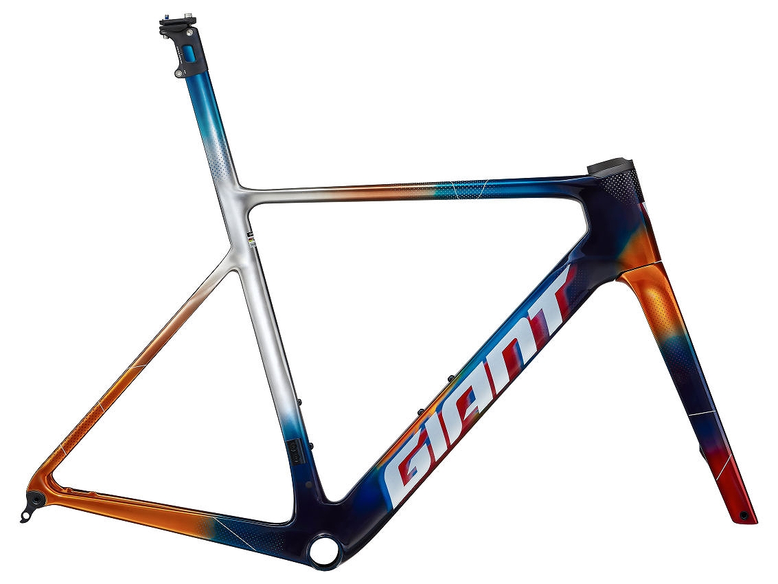 【GIANT】JAYCO-ALULAチームカラーのPROPEL ADVANCED SL メーカー残りわずかです。 | Y's Road 横浜 ...