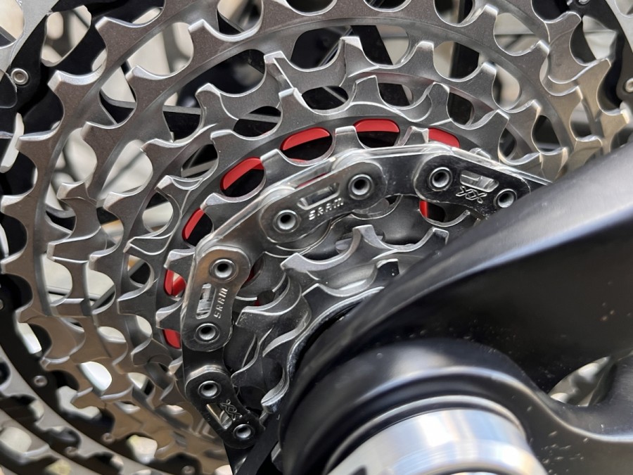 80D7377F-6E5A-4D8B-B366-A2E7EEC71F7F